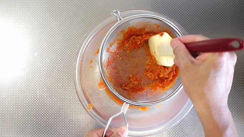 自家製トマトケチャップ作り方4_最後の1滴まで絞る