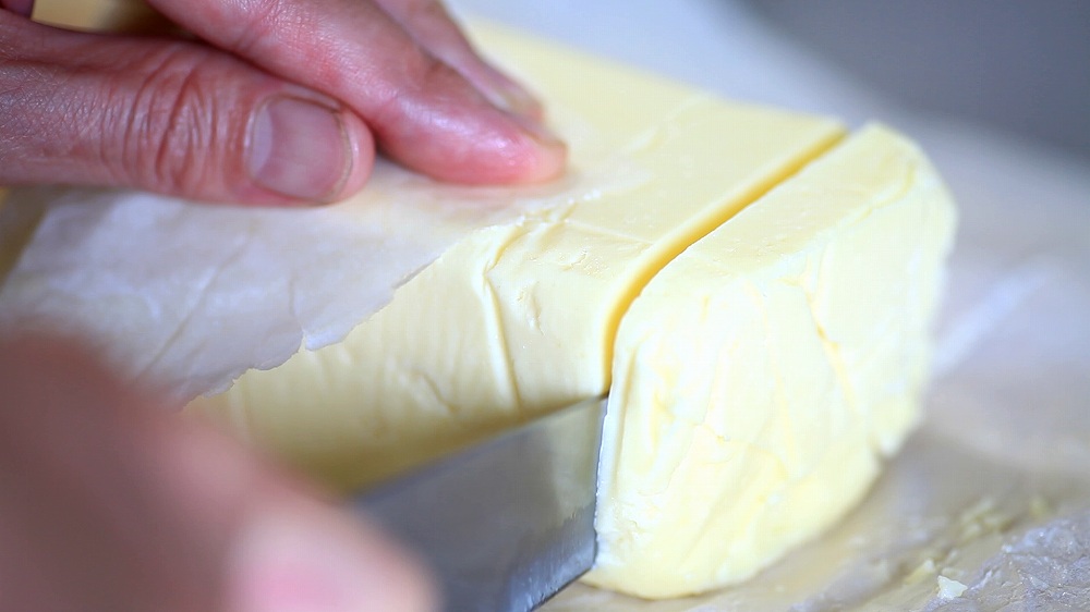 発酵バターの作り方14-3_切る