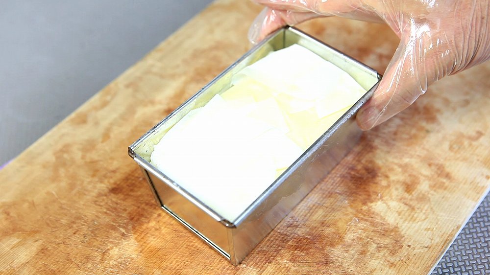 発酵バターの作り方13-1_パウンド型にIN