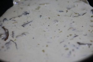 ポルチーニ茸とマッシュルームの濃厚クリームパスタ_工程7