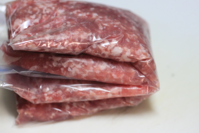 挽き肉の冷凍保存方法_工程5(4つ折り)