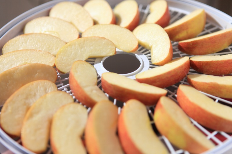 【自家製】自然の甘みとビタミンCがたっぷり詰まった干しりんごを作ろう！【ドライフルーツ】
