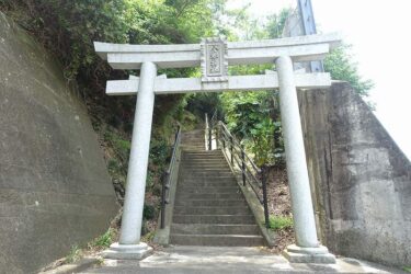 ①金櫻神社一の鳥居