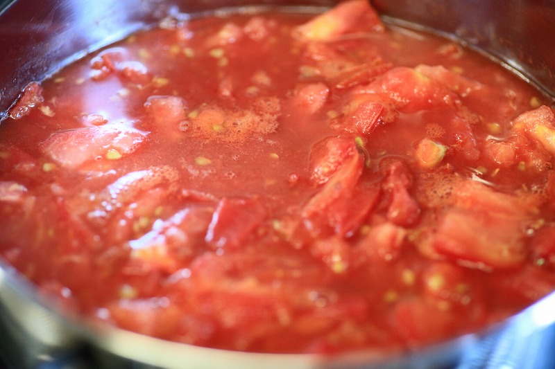 自家製トマトピューレ作り方2_煮詰める