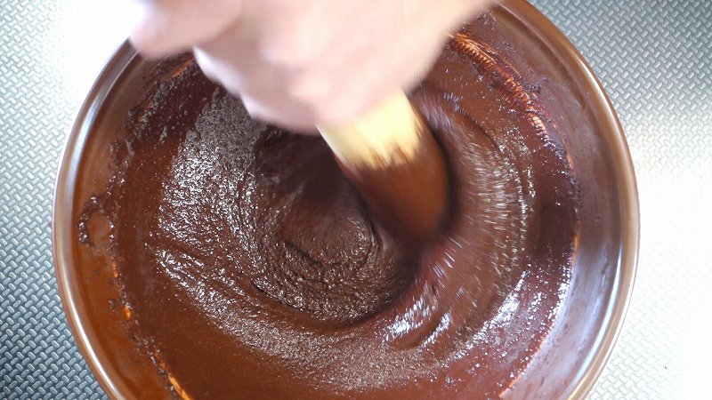 カカオ豆からチョコレートの作り方5_湯煎しながら