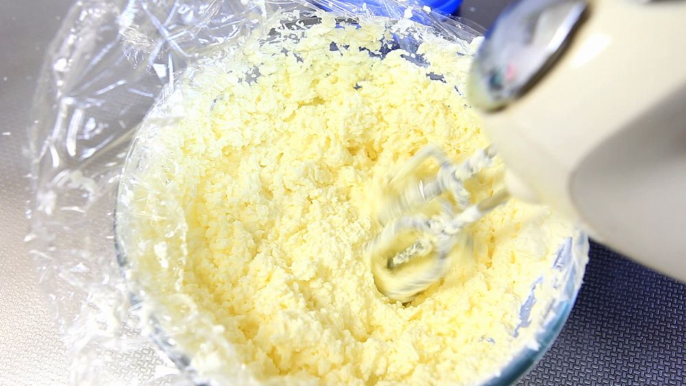 発酵バターの作り方6-1_そぼろ状