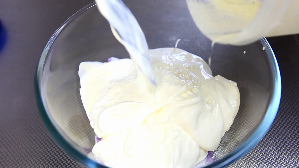 発酵バターの作り方4-1_ボウルへIN