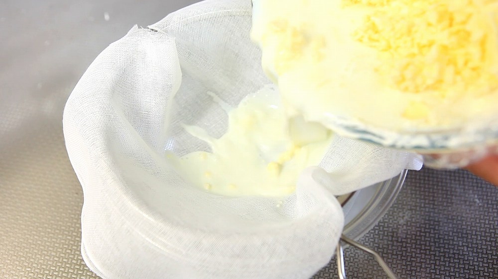 発酵バターの作り方7-1_濾す