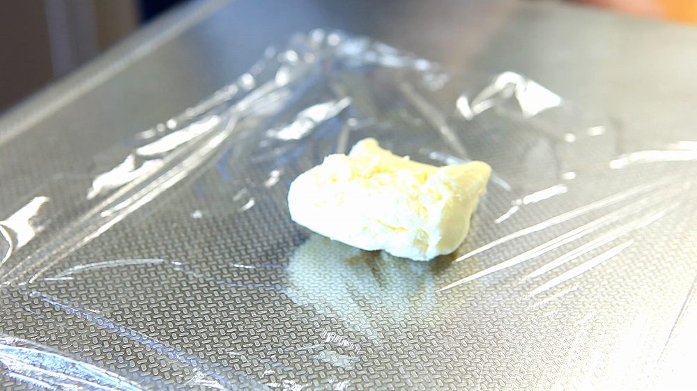 有塩バターの作り方5_ラップ